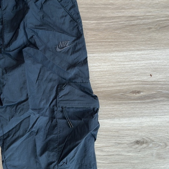 MEN'S NIKE TECH WOVEN CARGO PANTS - Picture 8 of 12